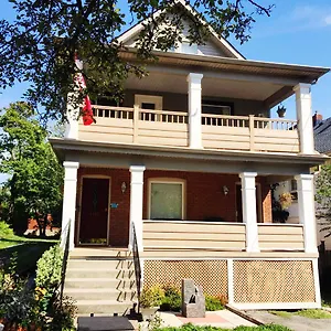 Bed & Breakfast Acacia Bed & Breakfast, Niagara Falls